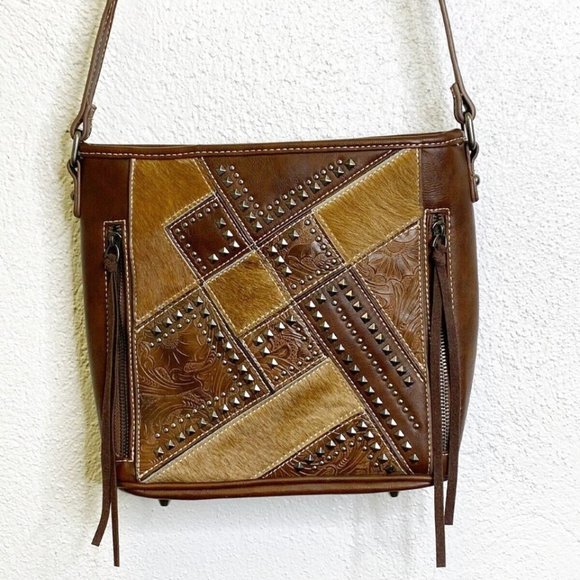 SHYANNE Handbags - SHYANNE Boot Barn LEATHER/COWHIDE Western Purse